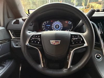 2017 Cadillac ESCALADE photo 21