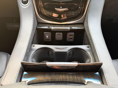 2017 Cadillac ESCALADE photo 37