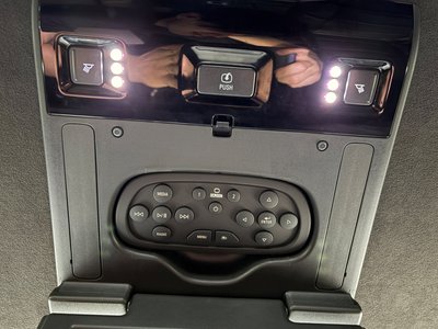 2017 Cadillac ESCALADE photo 48