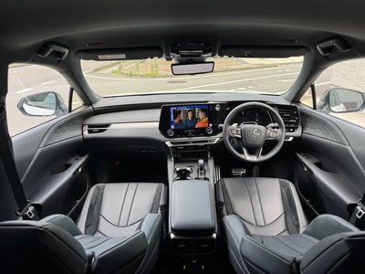 2026 Lexus RX thumbnail 37