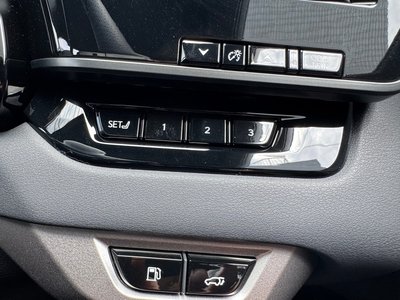 2026 Lexus RX thumbnail 32