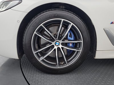 2023 BMW 5 SERIES photo 6