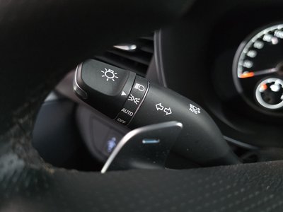 2021 Genesis THE NEW G70 thumbnail 28