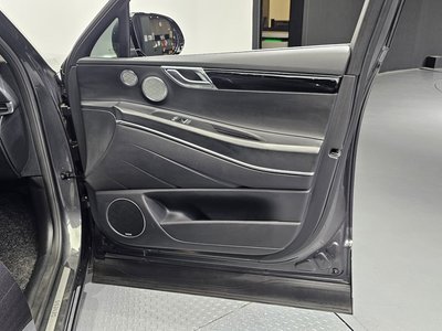 2021 Genesis GV80 thumbnail 15