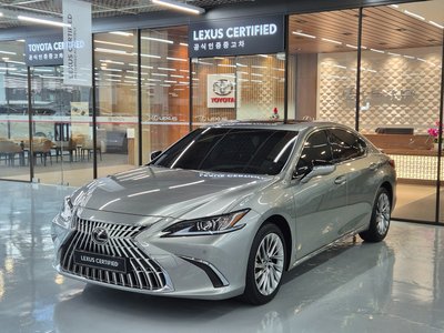 LEXUS ES - 1