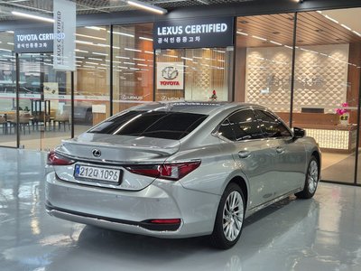 LEXUS ES - 4