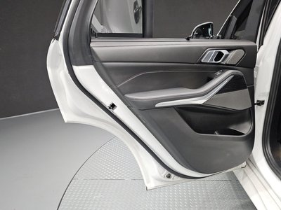 2023 BMW X5 缩略图 15