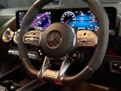 MERCEDES-BENZ GLA - 5