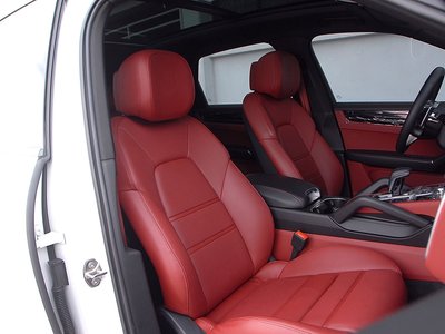 صورة مصغرة 17 لـ 2023 Porsche CAYENNE