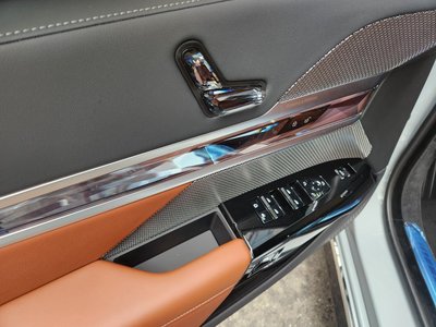 BMW 7 SERIES - 8