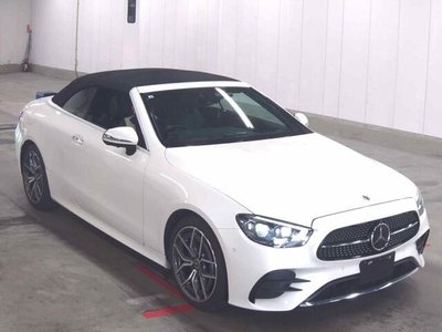 MERCEDES-BENZ E-CLASS - 1