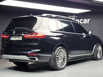 2020 BMW X7 — фото 3