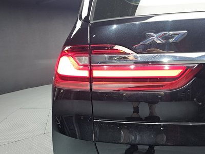 2020 BMW X7 — фото 10