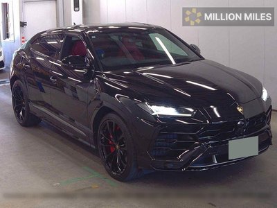 LAMBORGHINI URUS - 1