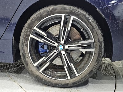 2025 BMW 3 SERIES 照片 8