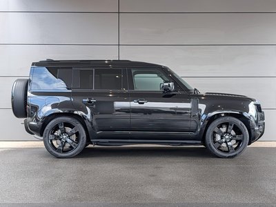 LAND ROVER DEFENDER - 9