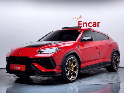 صورة 1 لـ 2023 Lamborghini URUS