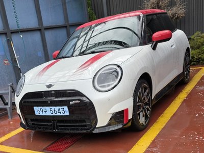 صورة 1 لـ 2025 MINI COOPER ELECTRIC