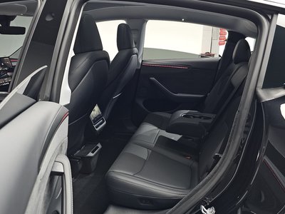 2025 Tesla MODEL Y thumbnail 18