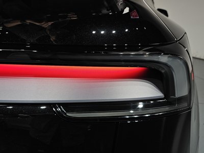 2025 Tesla MODEL Y photo 10