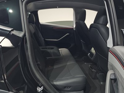 2025 Tesla MODEL Y thumbnail 17