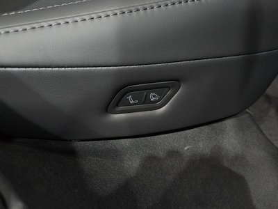 2025 Tesla MODEL Y thumbnail 35
