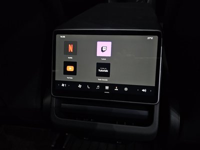 2025 Tesla MODEL Y thumbnail 29