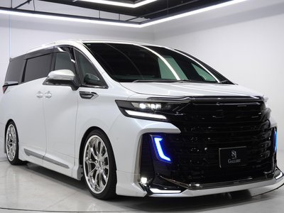 2025 Toyota VELLFIRE photo 3