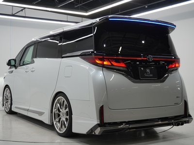 2025 Toyota VELLFIRE photo 7