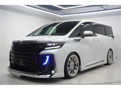 2025 Toyota VELLFIRE photo 1