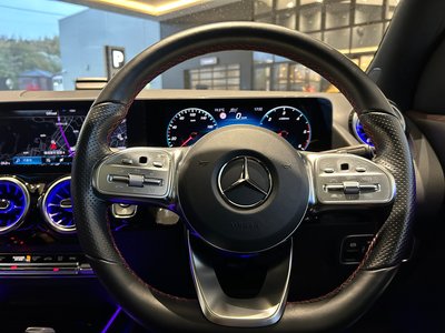 MERCEDES-BENZ GLA - 9