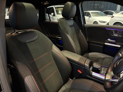 MERCEDES-BENZ GLA - 5