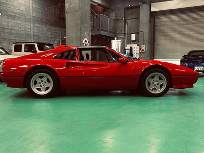 1990 Ferrari 328 GTS 照片 10
