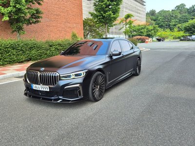 BMW 7 SERIES
