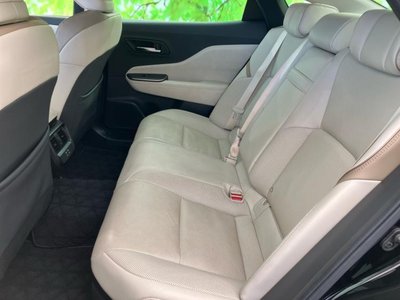 TOYOTA CROWN CROSSOVER - 7