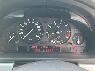 BMW 5 SERIES - 4