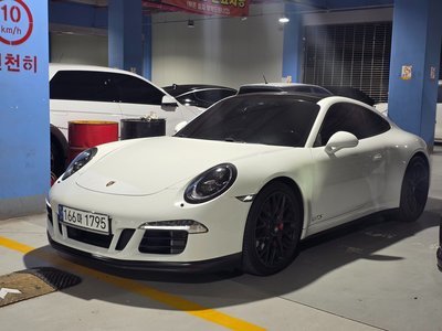 2016 Porsche 911 photo 1