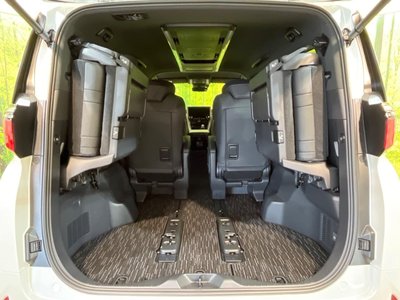 2026 Toyota ALPHARD 缩略图 12