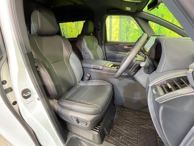2026 Toyota ALPHARD — фото 9