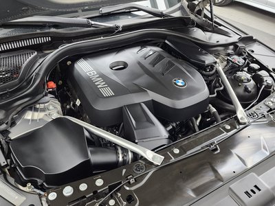 2025 BMW 5 SERIES photo 7