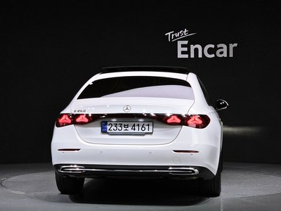 MERCEDES-BENZ E-CLASS - 3