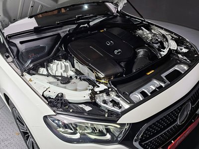 MERCEDES-BENZ E-CLASS - 7