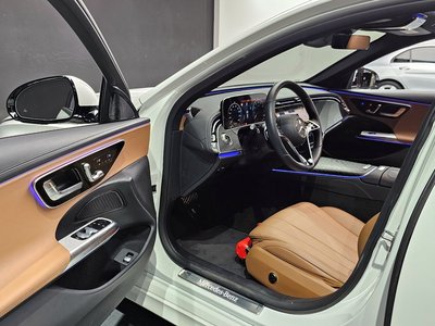MERCEDES-BENZ E-CLASS - 10