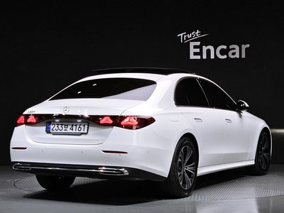 MERCEDES-BENZ E-CLASS - 4