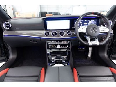 MERCEDES-BENZ E-CLASS - 2