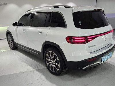 2025 Mercedes-BENZ EQB 照片 2