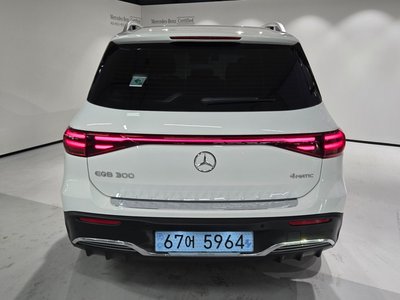 2025 Mercedes-BENZ EQB 照片 4