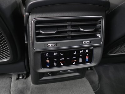 2025 AUDI Q8 缩略图 24