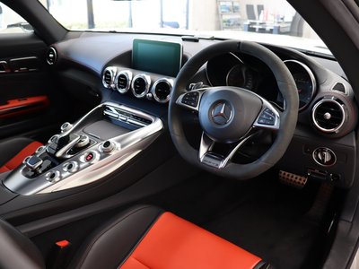 MERCEDES-BENZ GT AMG - 5