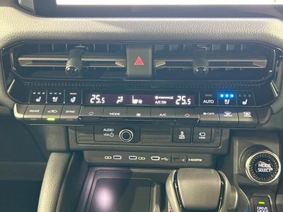 صورة مصغرة 56 لـ 2025 Toyota LAND CRUISER 250